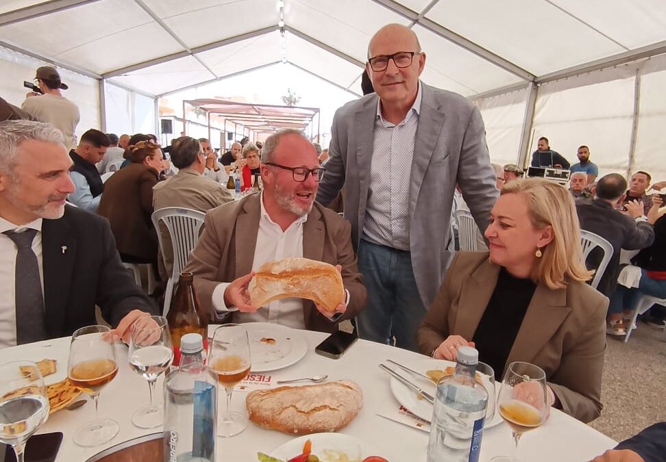 El Gremio de Panaderos y Pasteleros de Valencia reivindica la Pataqueta en la IV edición de Fiescrem
