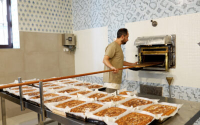 Seis hornos artesanos de la Comunitat Valenciana reabren tras la devastación de la DANA gracias al proyecto ‘Renacer Panadero’