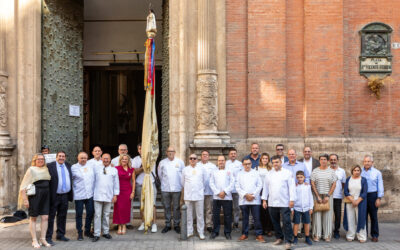 El Gremio de Panaderos y Pasteleros de Valencia rinde homenaje a la solidaridad del sector tras la DANA