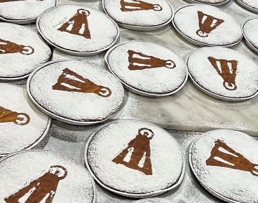 El Gremio de Panaderos y Pasteleros de Valencia promueve la 6ª edición de ‘Les Geperudetes’, el dulce que ya es símbolo de la devoción a la patrona